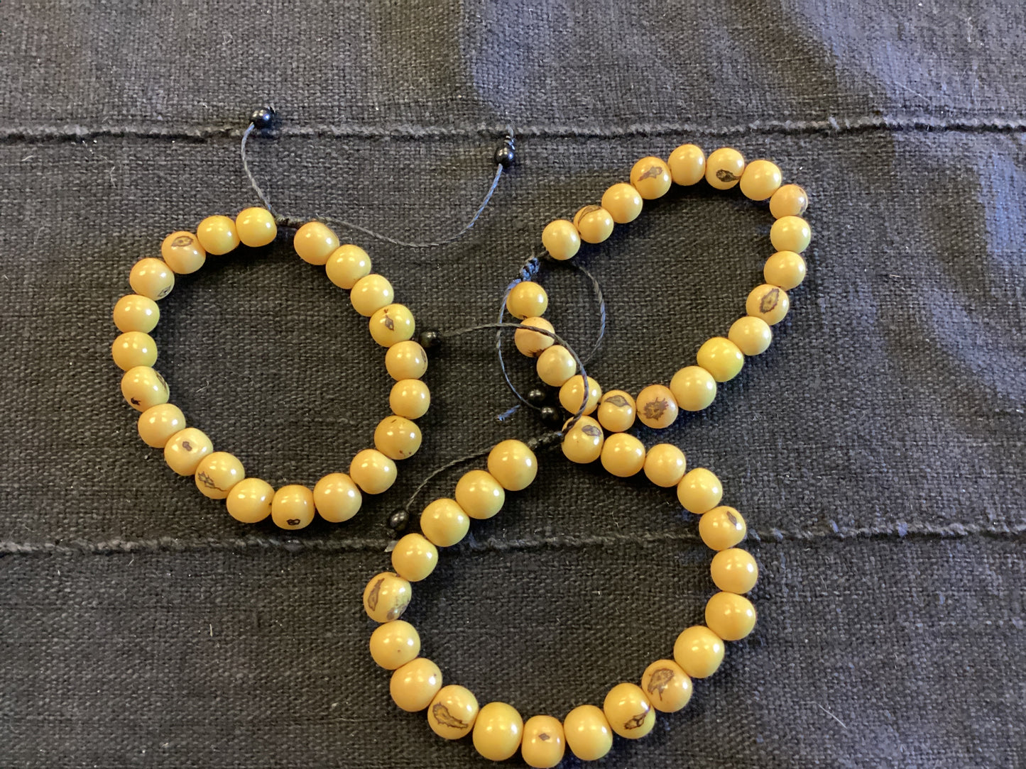 Bolivian açaí bracelets
