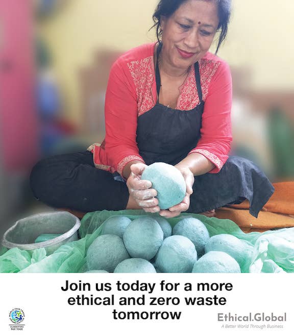 Birds: Eco Wool Dryer Balls Fair Trade: Red Bird