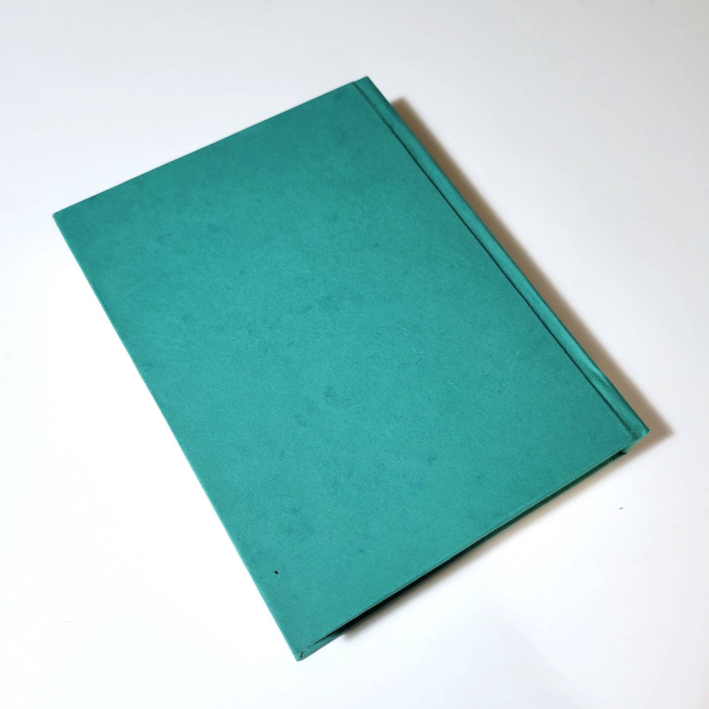 Cuaderno de tapa dura laminado con árbol de hoja perenne