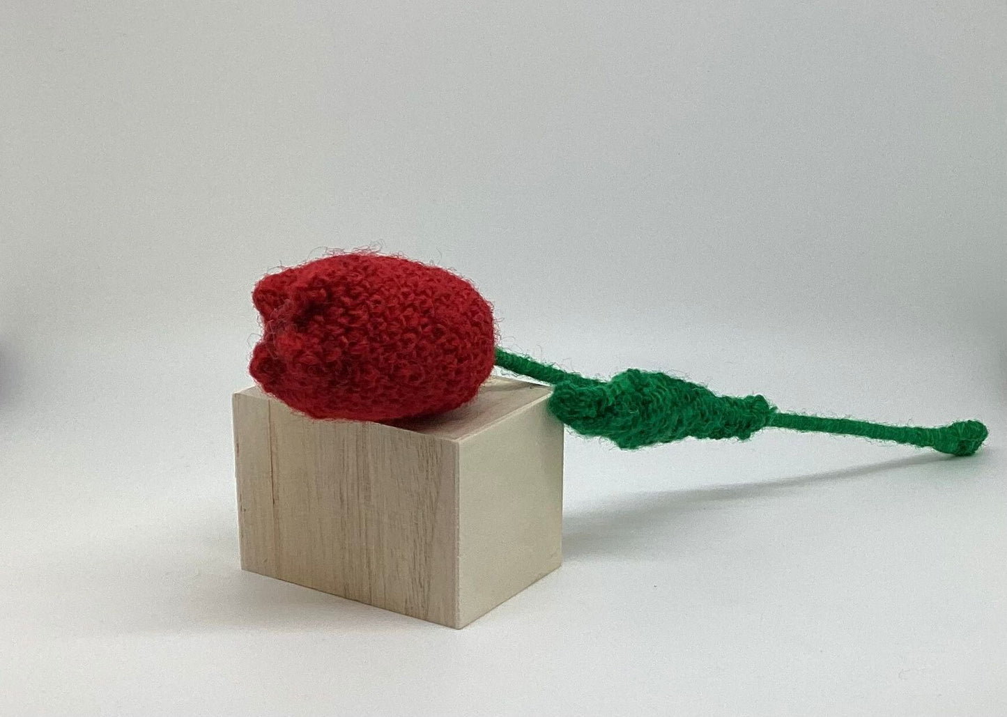 crochet-tulip-violet