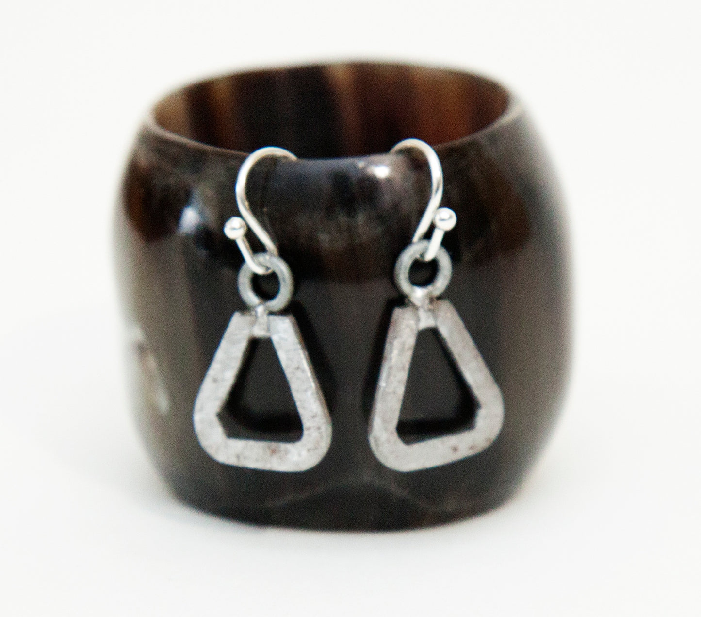 Mini triangle earrings