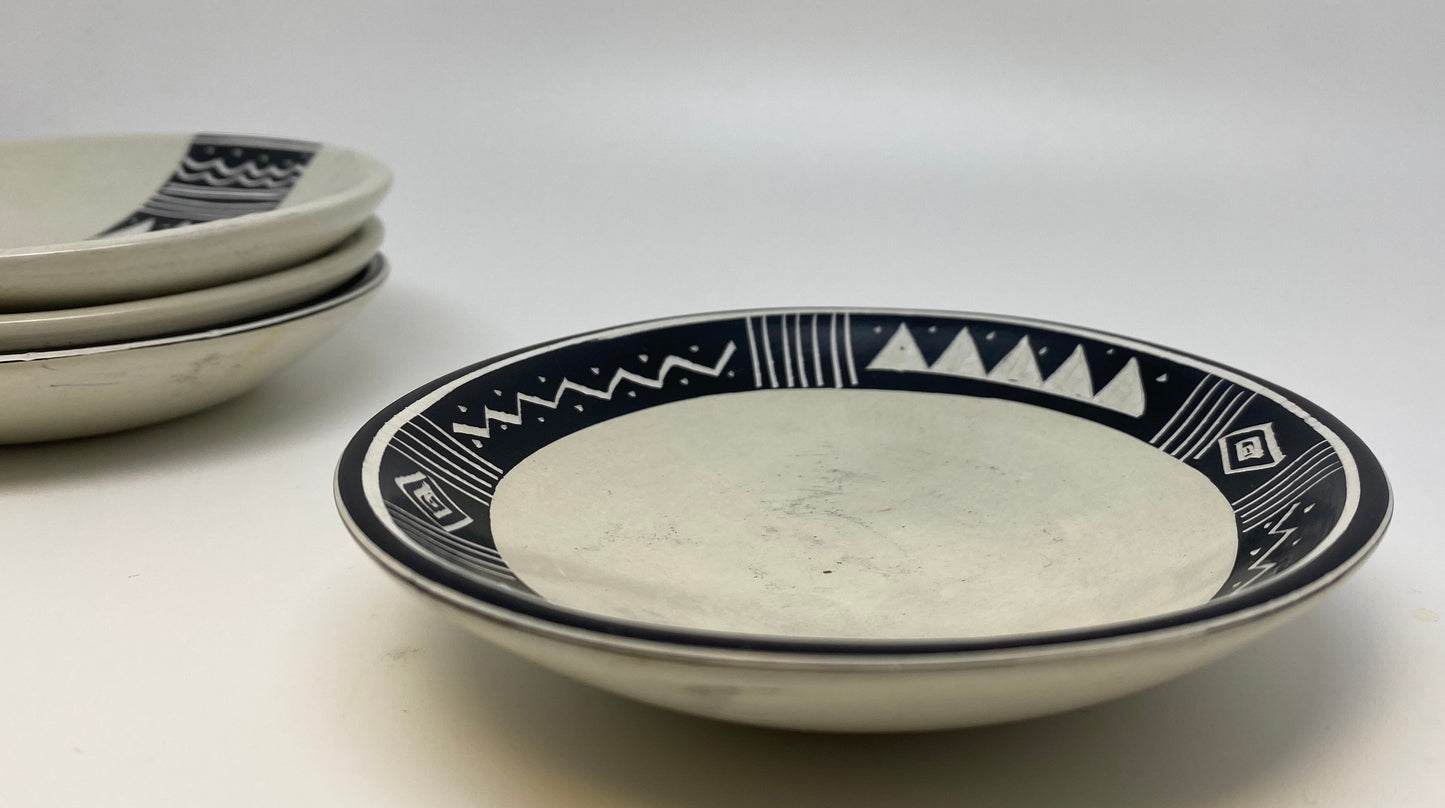 Plato de baratija de esteatita gráfica