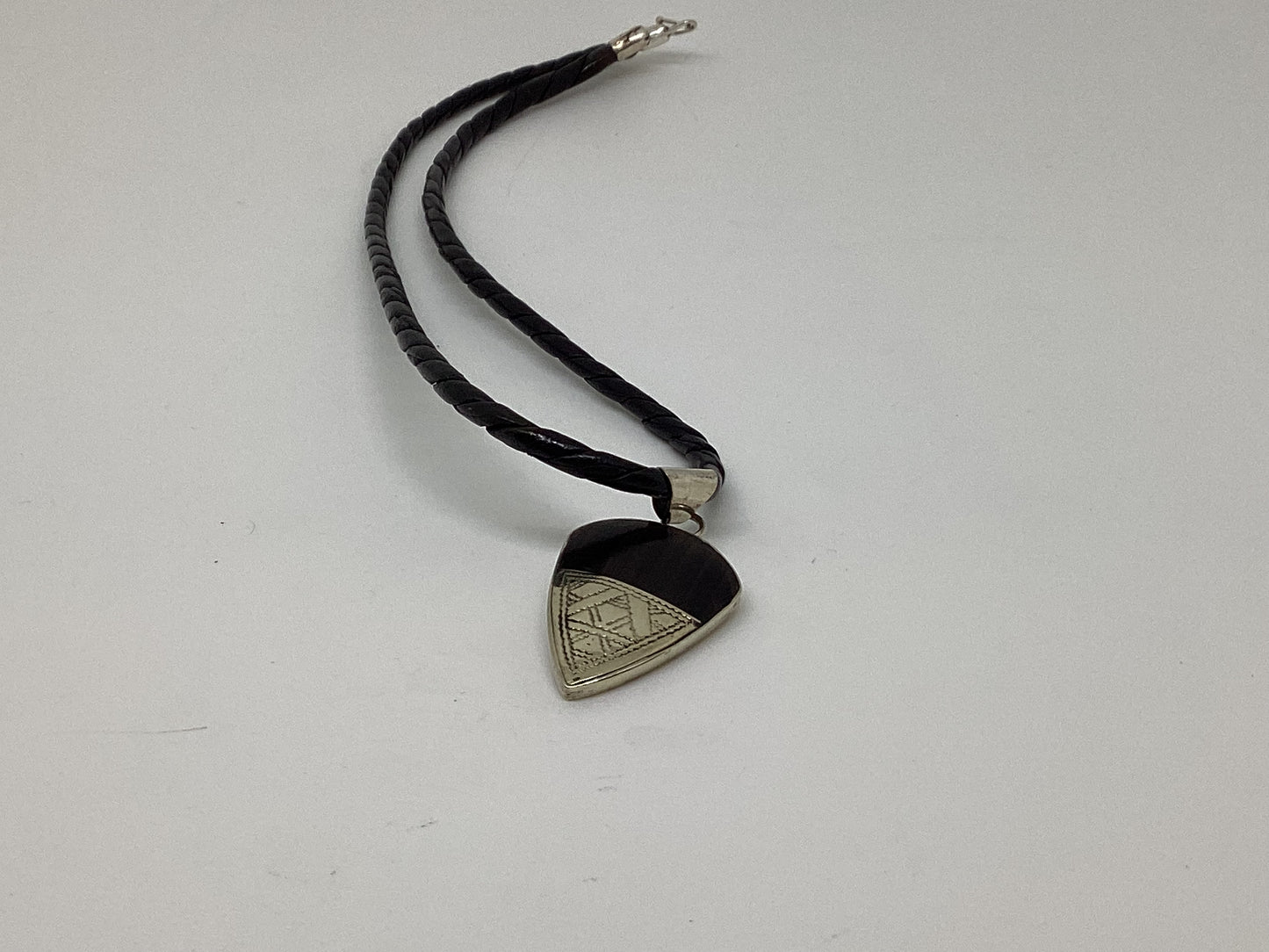 Tuareg ebony small pendant necklace