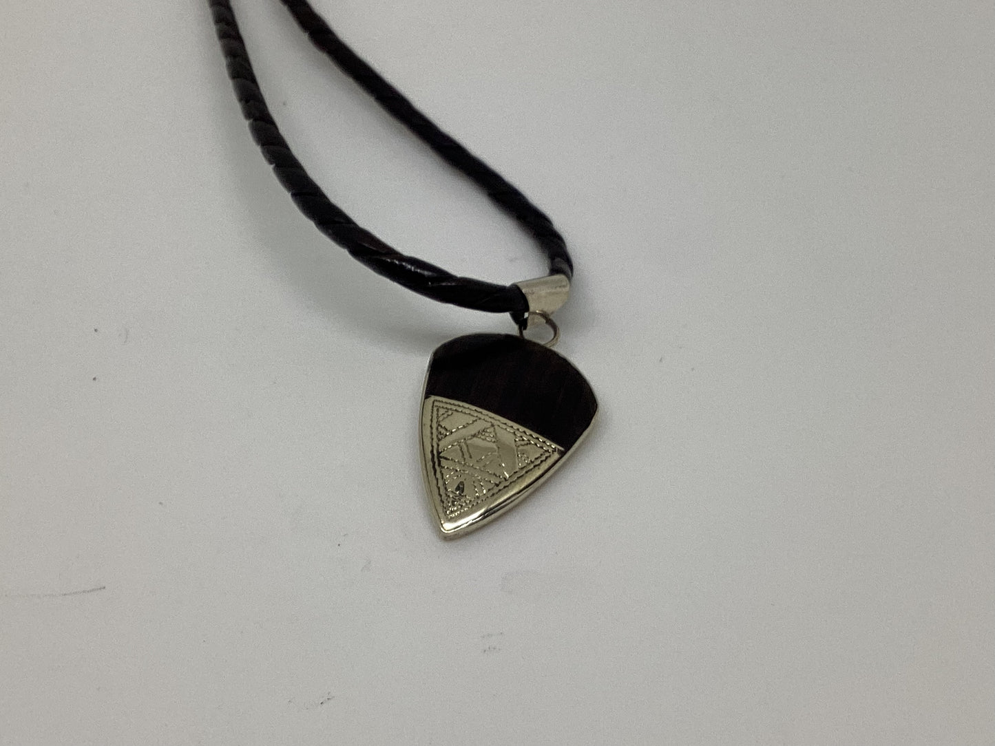 Tuareg ebony small pendant necklace