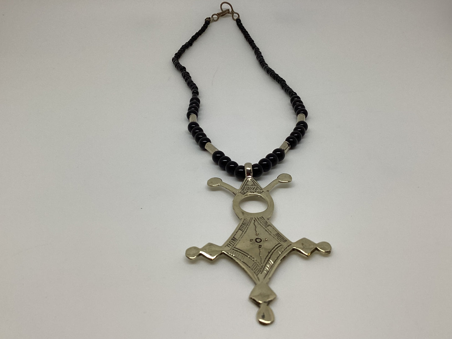 Collar cruz pequeña tuareg