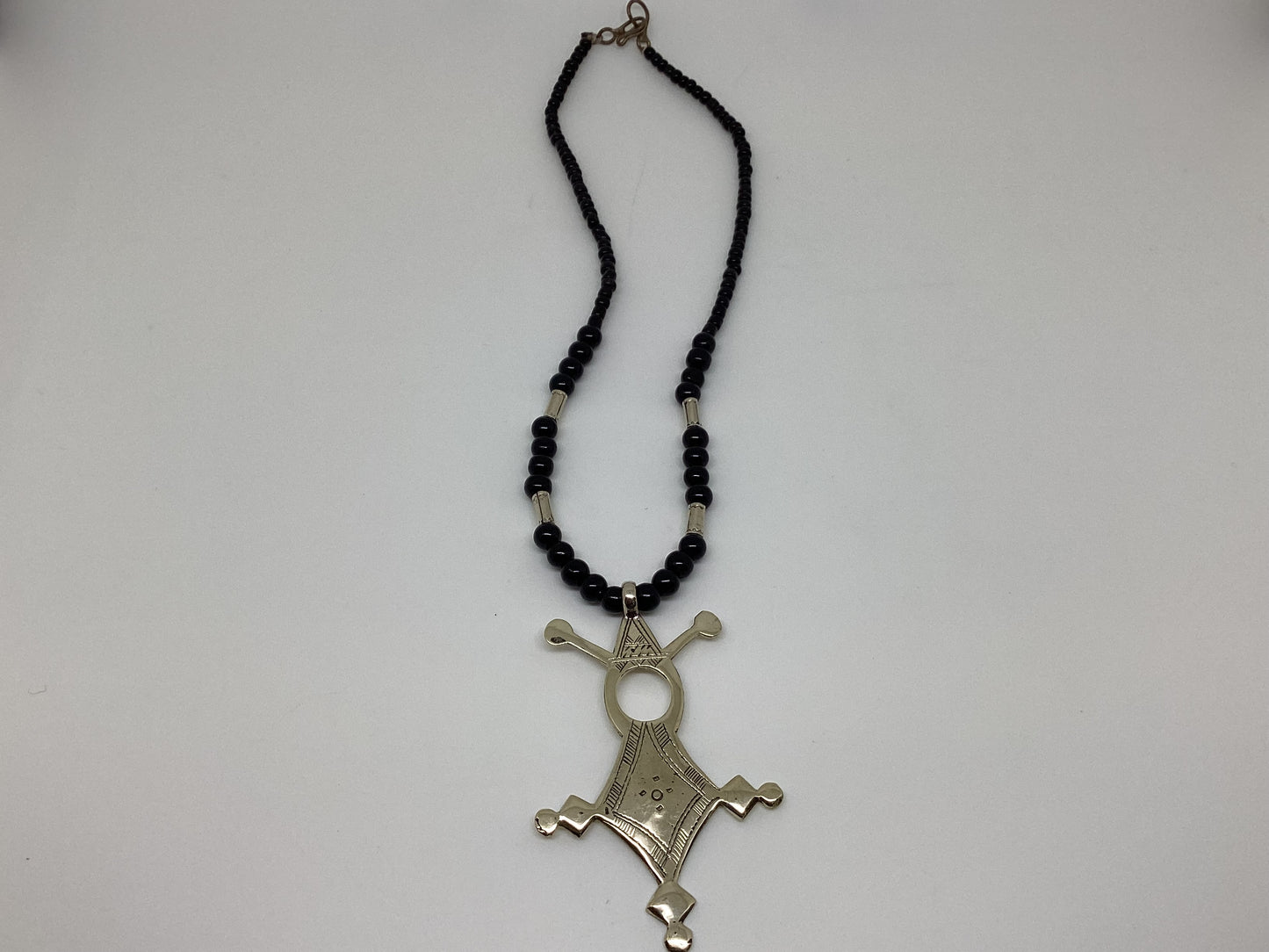 Collar cruz pequeña tuareg