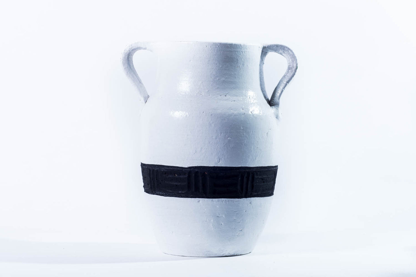 Matamiss Black and White Vase
