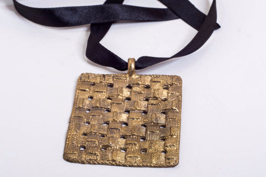 Basket weave pendant