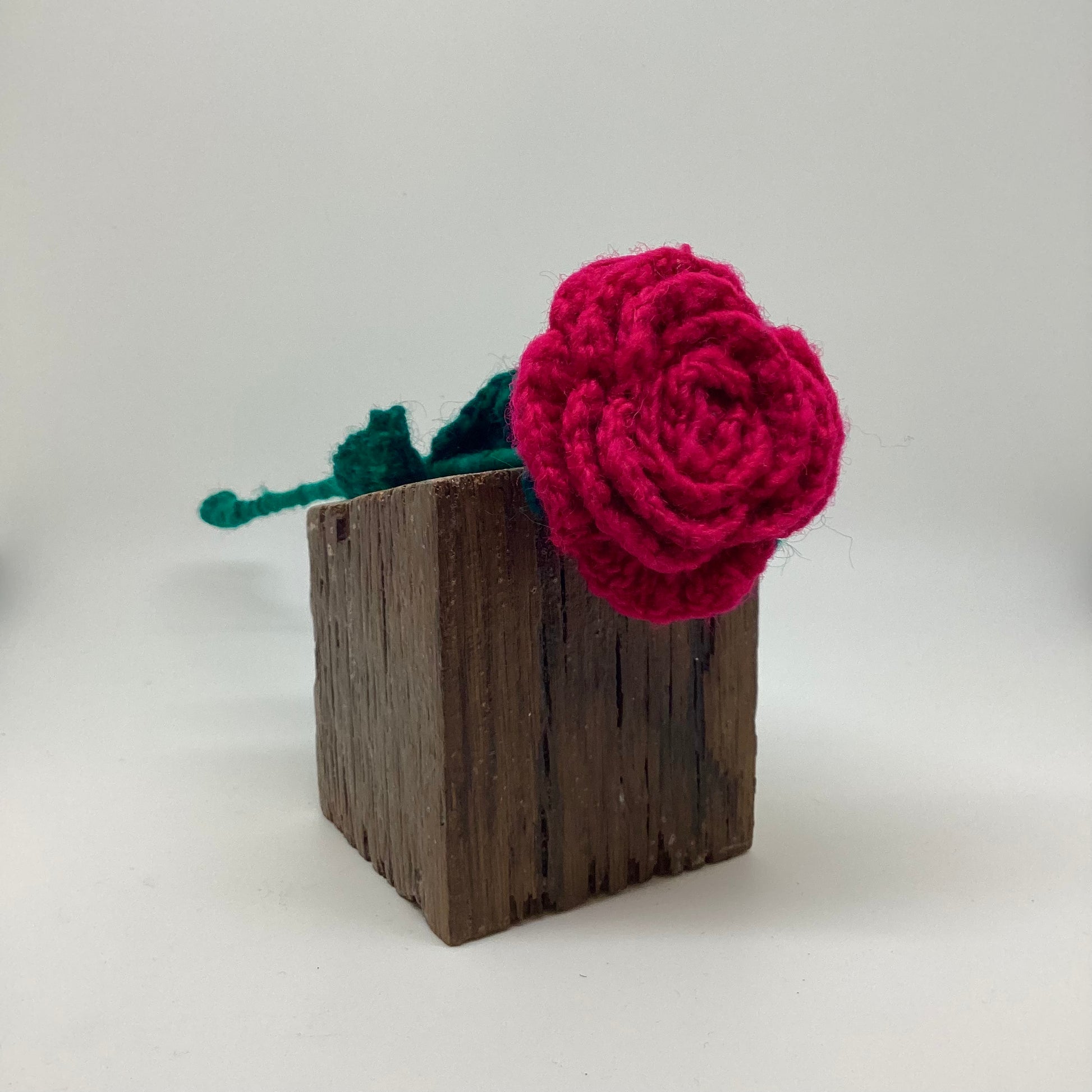 crochet-rose-violet