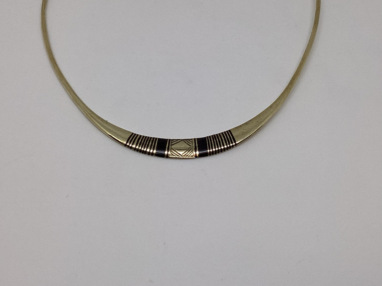 Tuareg hammered choker black feature lines